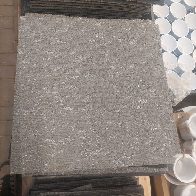 Hovedbilde Teppefliser 50x50 cm grå med mønster