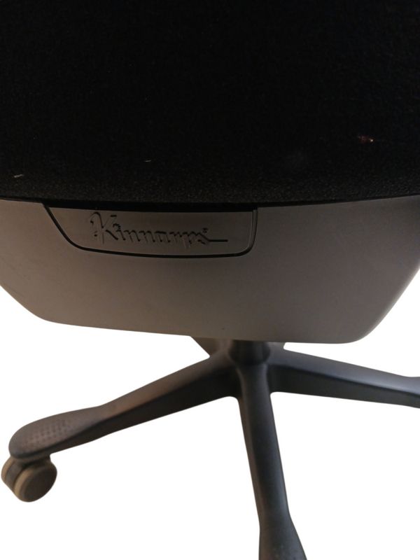 Kinnarps 9000 Synchrone kontorstol, sort