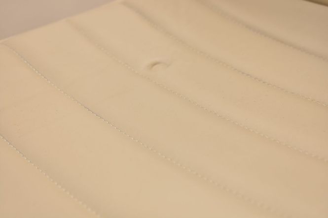 Hovedbilde Arper Catifa 46 i beige skinn / krom
