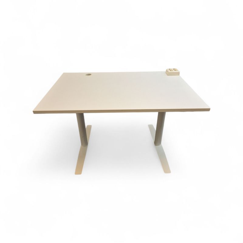 Edsbyn skrivebord 120x80cm m/elektrisk hev og senk, hvit